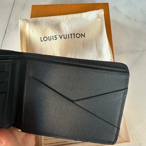 Louis Vuitton Black Leather Wallet - Picture 5 of 6